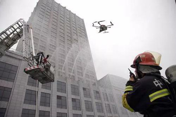 未來可能導(dǎo)彈滅火系統(tǒng)和無人機滅火會普及